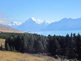 On the road to Mt Cook