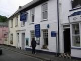 NZ tourist outside Padstow cafe wishing she could afford a hot chocolate