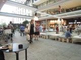 Berlin Mall dancing