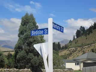 Kurow street signs