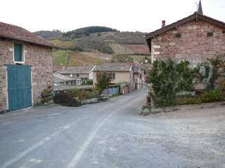 Pruzilly heart of beaujolais country