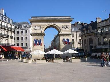 Porte Guillaume Dijon