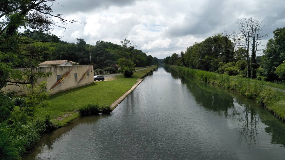 canal-lateral-de-garrone