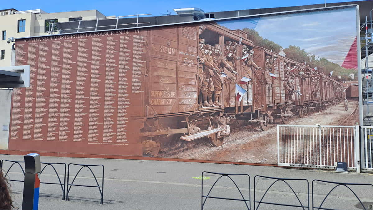 fresco at vienne station