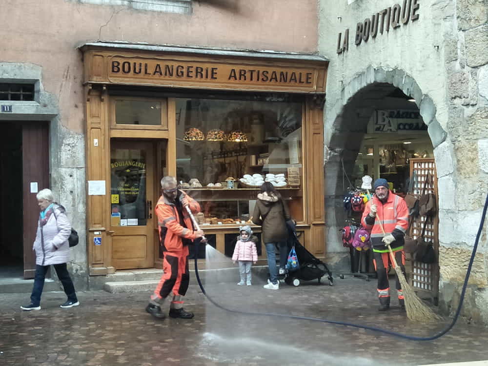 aftermath of market annecy